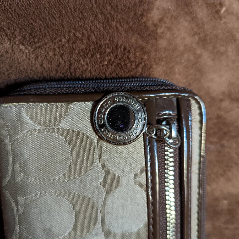 Coach wallet - Picture 2 of 7
